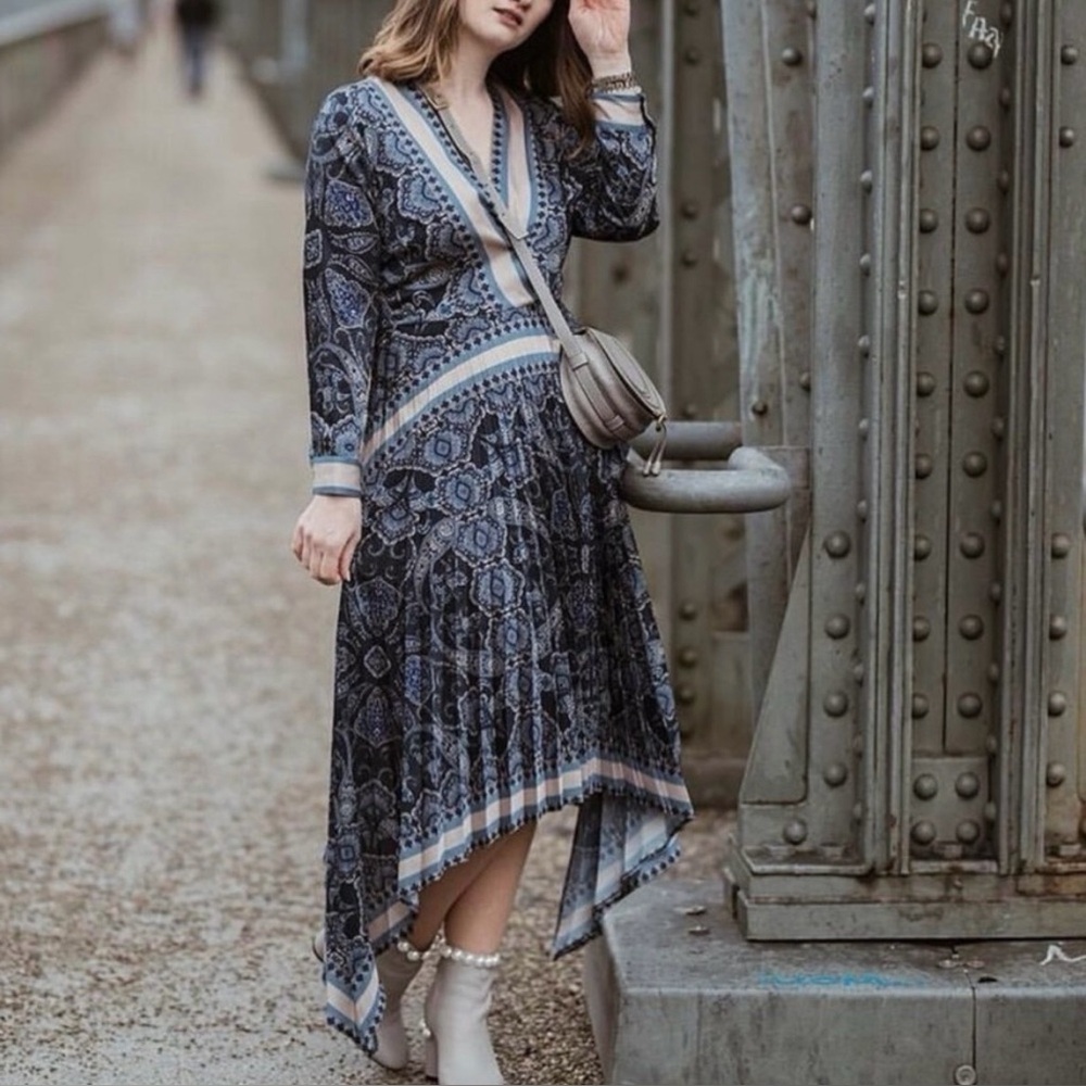 H&M Navy Asymmetrical Paisley pleaded Maxi Dress size 4